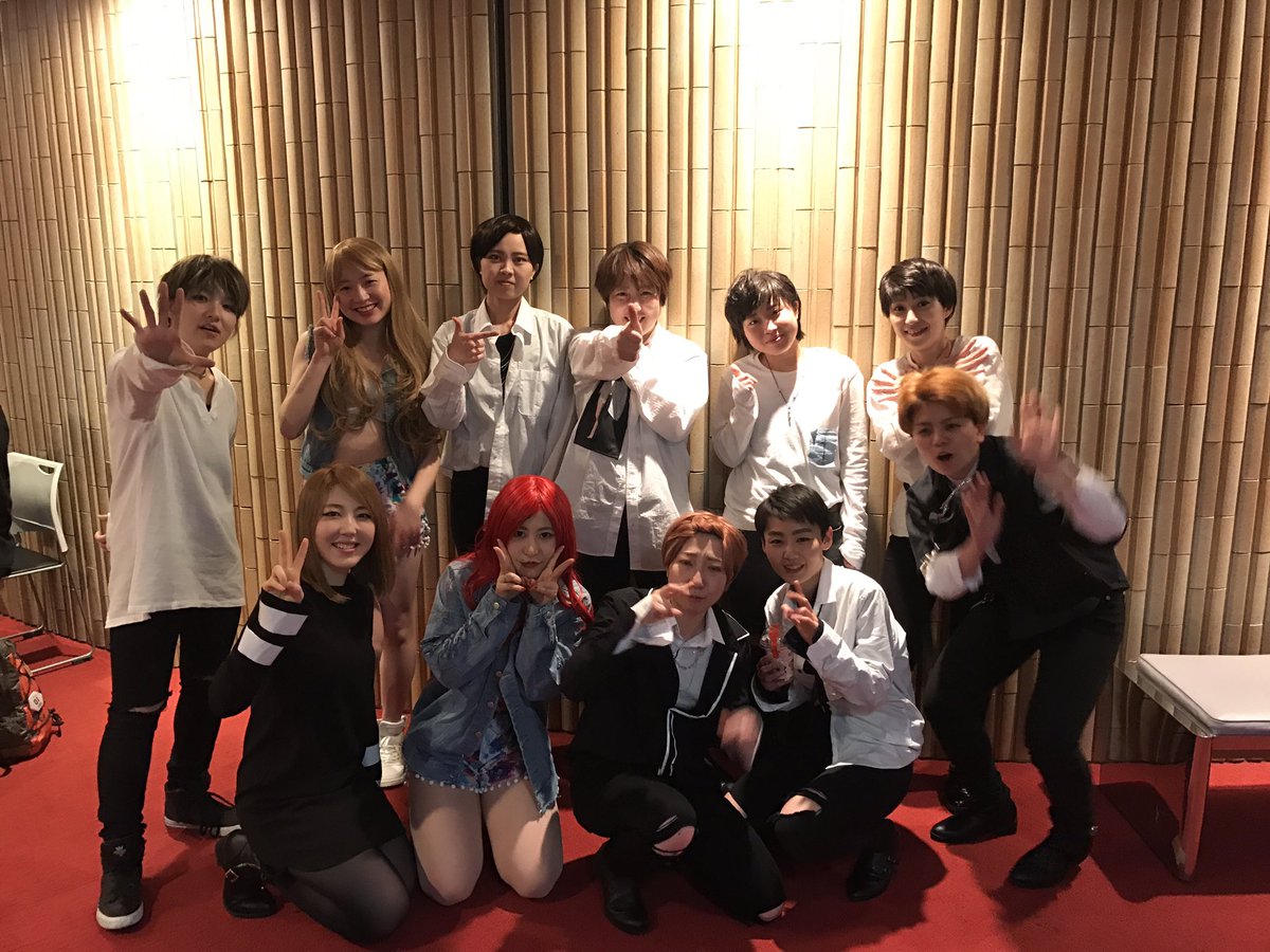 PINaMaknae's tweet photo. お美しゅうCurry'sさんとEXONee♪
@EXONee1 @aduchan_ @Maria_vivid @skd10150923 @tvxqshinee1209
#だんほり #EXONee
#Curry's Day https://t.co/H4f577vbR3