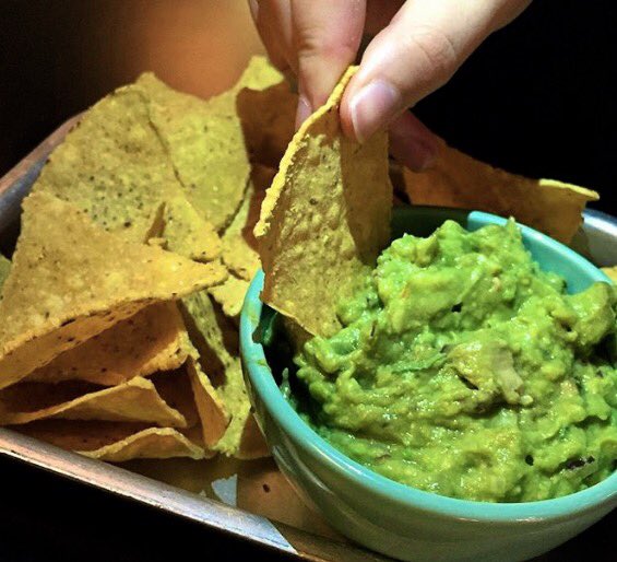 DFTacosUK's tweet photo. Love me some guac #MexMonday #GuacAttack 🥑 https://t.co/U86OQ6eVwM