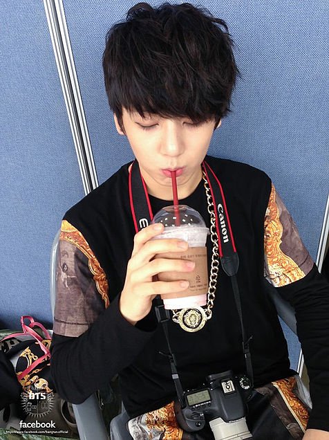 J_HOPE255592's tweet photo. グクのセンイルまでに901RT
成功できたら、嬉しいです！！！
見た方は、どんどんRTしてください！！！

#グクのセンイルまでに901RT 
#RTした人全員フォローする 
#ARMYの力信じてる https://t.co/SHnulgJtkQ