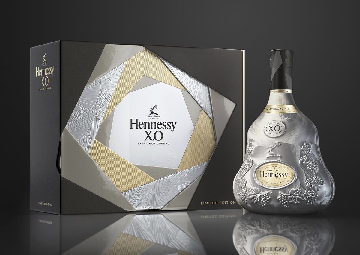worldbrandesign's tweet photo. Appartement 103 @appartement103 - Hennessy X.O Ice Limied Ed. #packaging #design #emballage #worldpackagingdesign https://t.co/EJp0cOnkab https://t.co/e5VI1ymKlh