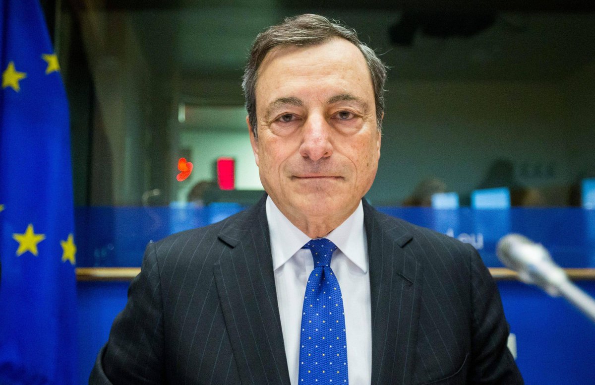 RaiNews's tweet photo. Draghi: "Dobbiamo assicurare che l'euro funzioni per tutti" → https://t.co/vNEnYb4E9e https://t.co/hv9cArsf9g