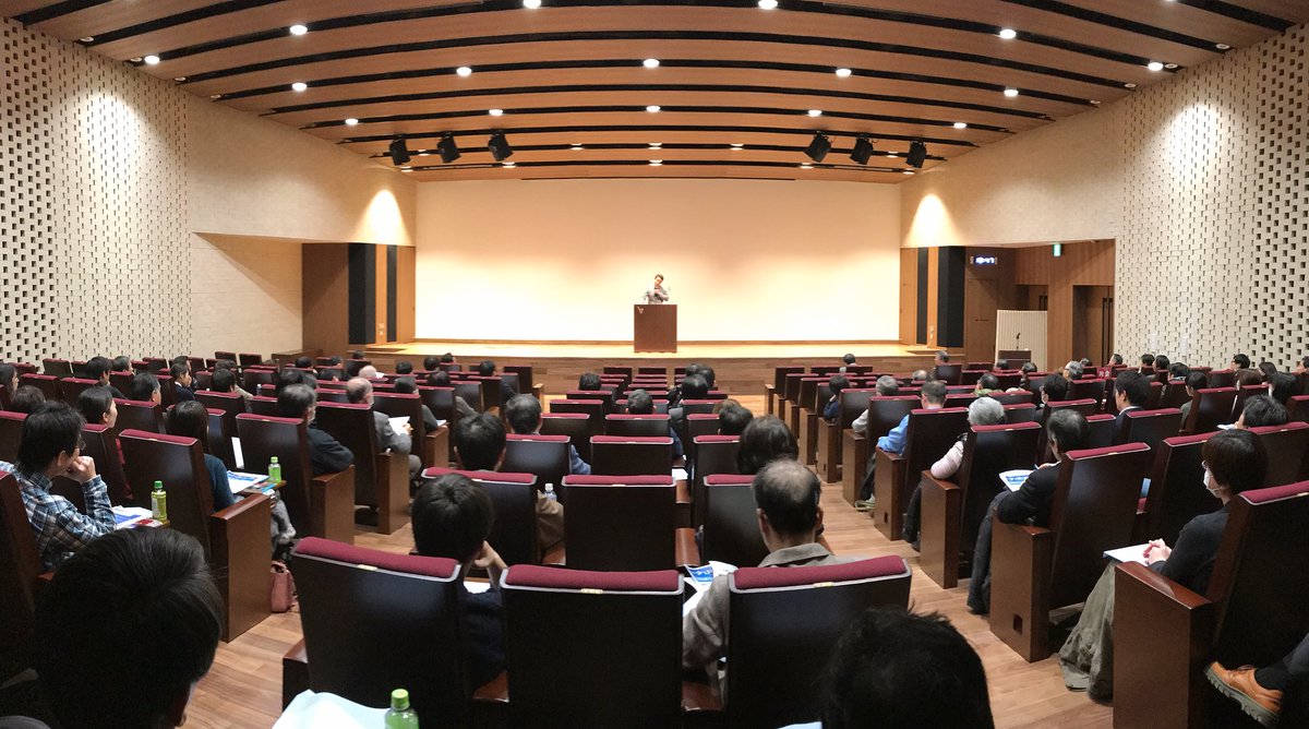 kennoguchi0821's tweet photo. 夜の講演会を終え海産物屋さんへ。生きたままの伊勢海老が目の前で…。なかなか凄い光景でしたが美味かった！
三泊4日の徳島を終え明日、戻ります。次回は徳島の山々をゆっくりと歩きたい。 https://t.co/7fXYIi3MNi