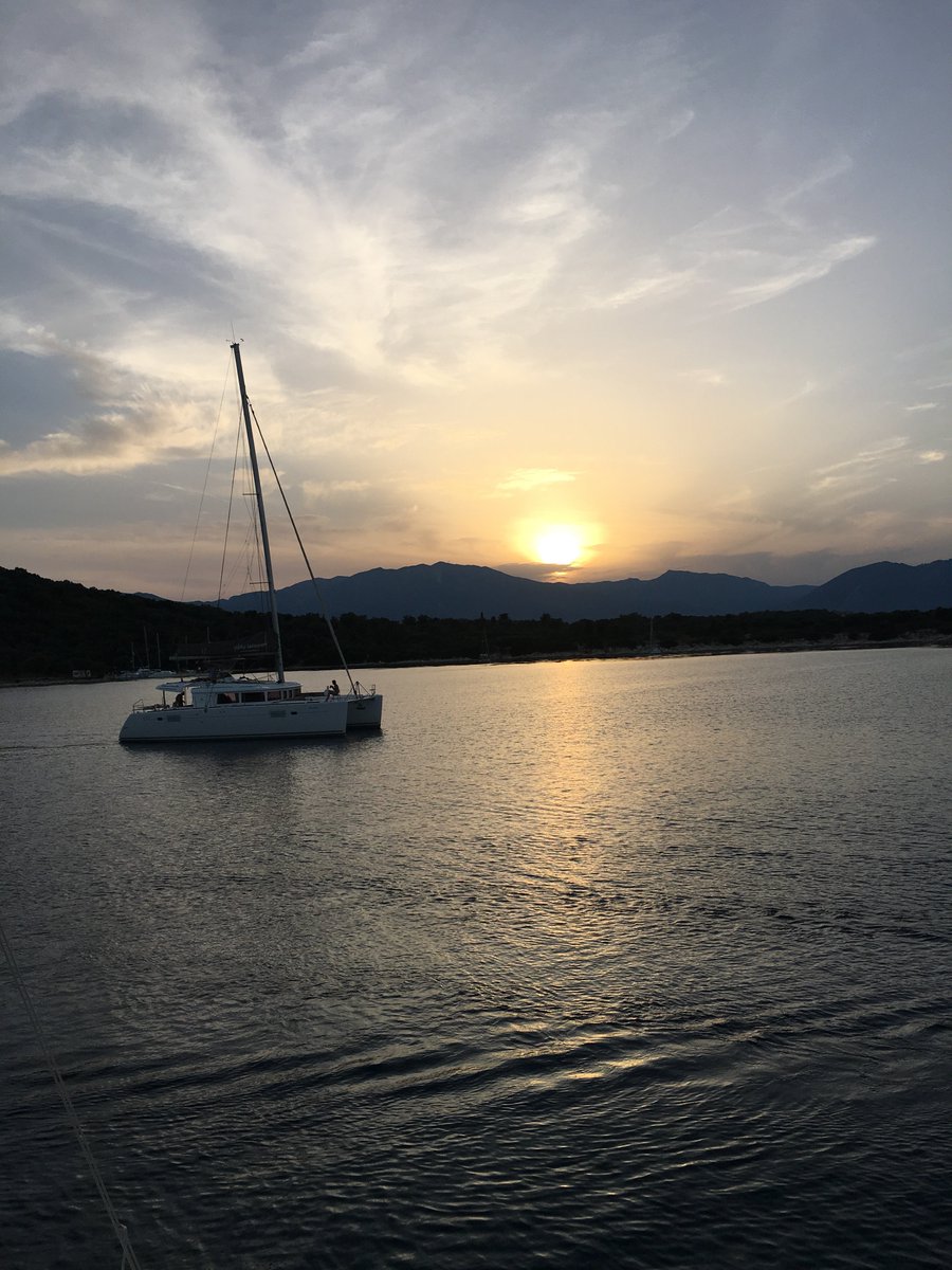 This is how sunsets look like in #Greece ☀️ #whitesails #sailing #sail #sailaway #catamaran #catamaranlove #catamaranlife #catamaranstyle
