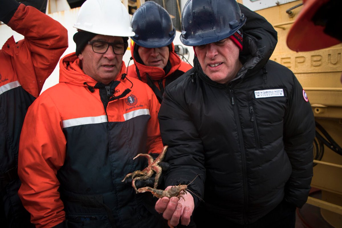 BreakingIceDoc's tweet photo. We met a lot of #actuallivingscientist's while filming #BreakingIceDoc in the Canadian Arctic this summer, like Louis Fortier (right). https://t.co/7srizFXm0D