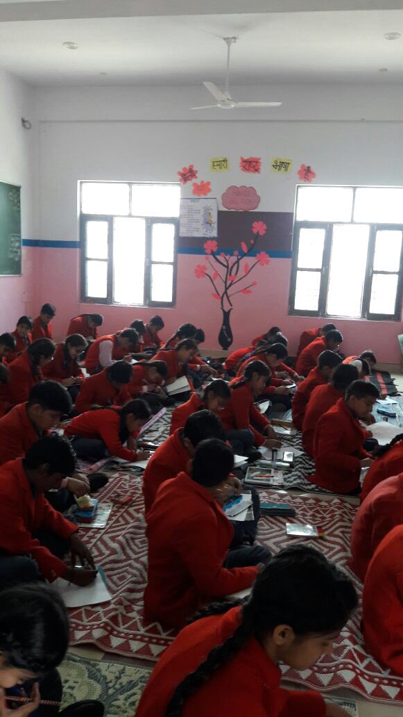 sharmasioc's tweet photo. Glimpse of Drawing Competition organised at Holy Child Smart School, Nangal under #saksham2017 #SaveFuelSaveMoney @ioclpunjab @IndianOilcl https://t.co/khDRk3aIdD