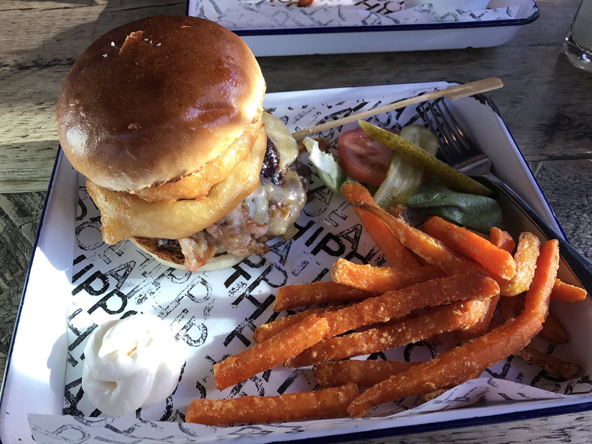 Best way to celebrate my birthday <a href="/fathippofood/">Fat Hippo</a>