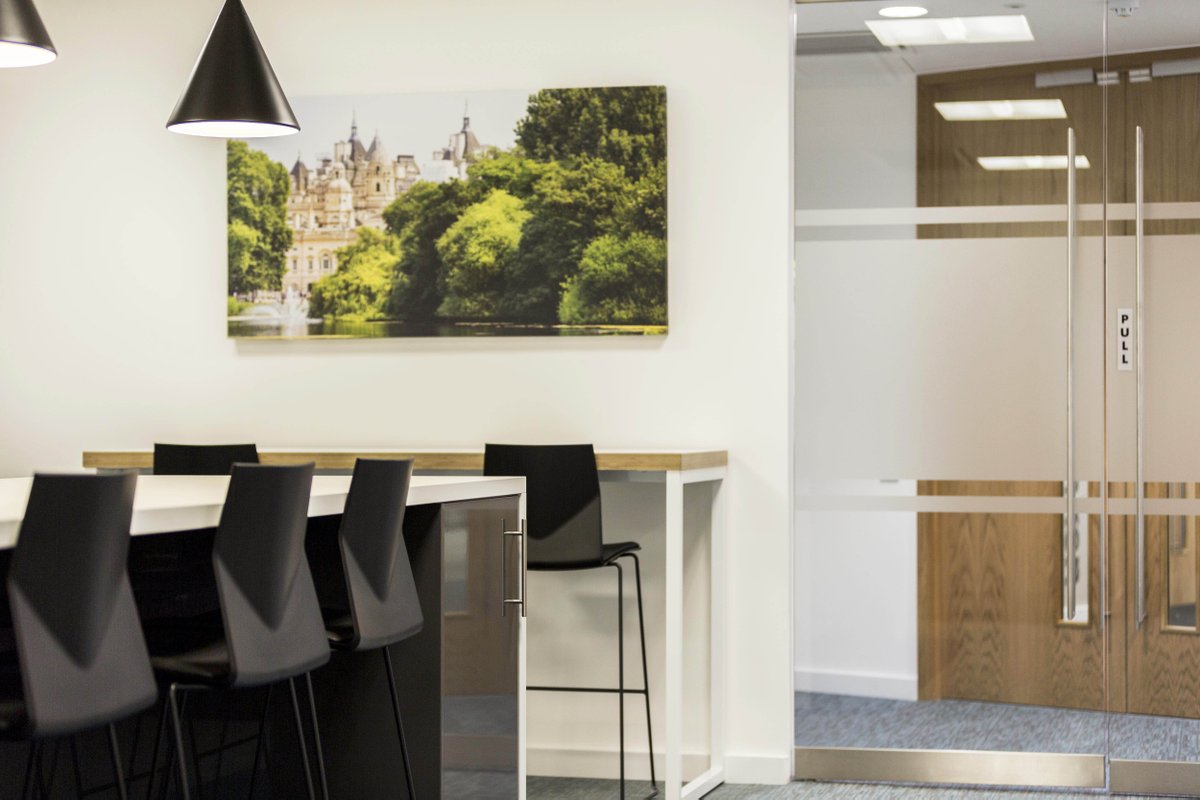 Contempory collaboration area | Design and Fit Out by GTA Interior #officedesign #interiors