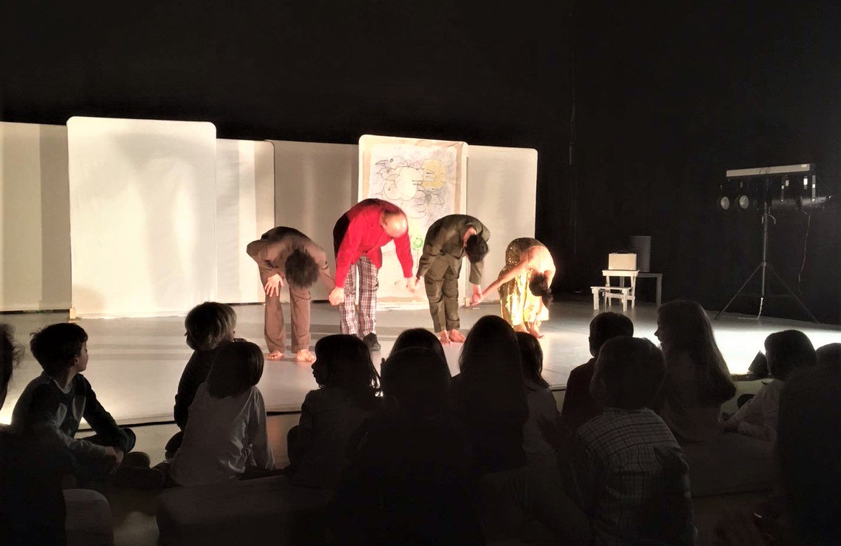 cantieridanza's tweet photo. Tutti rapiti da "Col naso all'insù", ieri alle Artificerie Almagià!
@sosta_palmizi #ravenna #todaytodance
https://t.co/l3LHBBCBbz https://t.co/HlrGzXIIxr