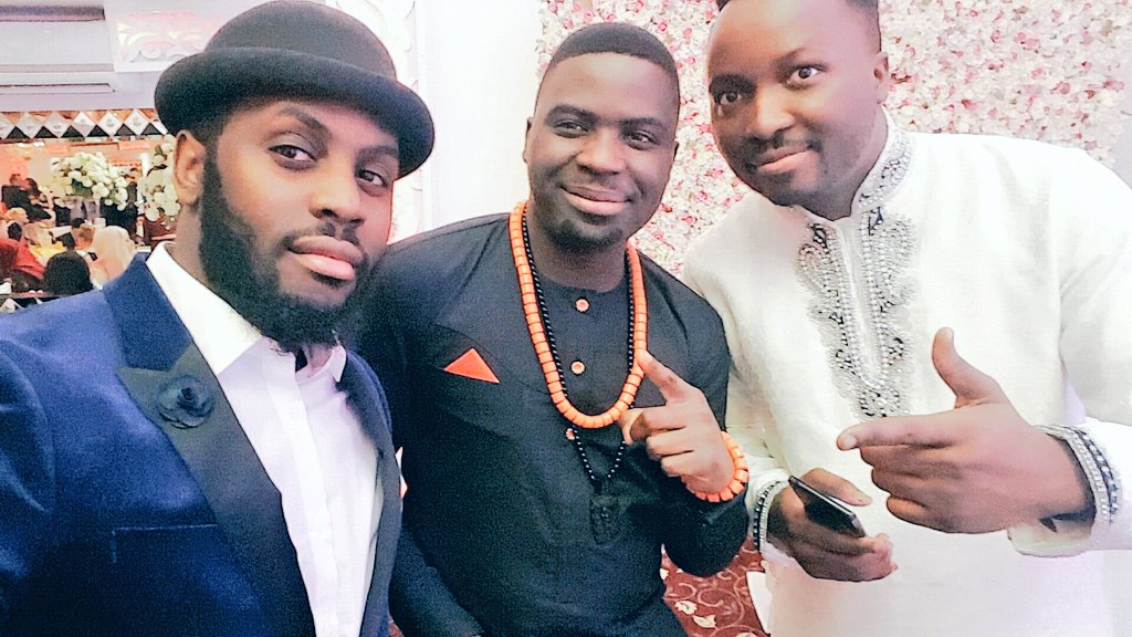 DavidKD's tweet photo. W E D D I N G F L E X I N '
w/ my older bro & onas
#shenanigans #whynot #WeddingFlex #SuitUp #clean #ITurnedInto007ForTheNight https://t.co/8QGtCMq3XJ
