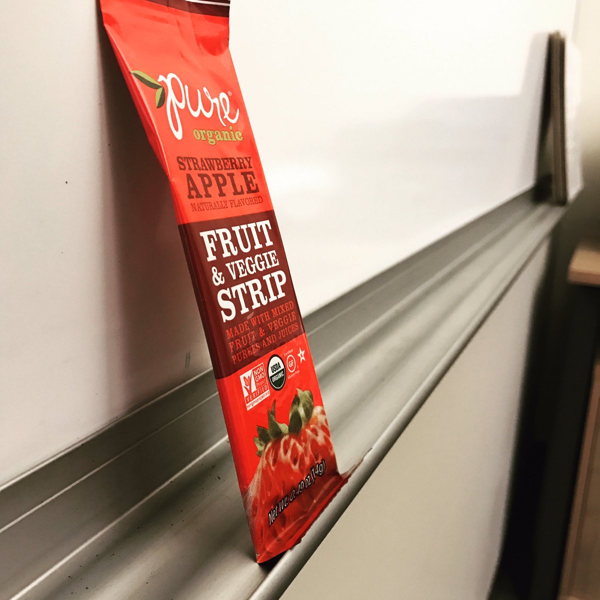 SnackDot's tweet photo. Get a Pure start to your week, with a delicious fruit and veggie strip by @ThePureBar! #SnackDot #WorkPerks #OfficeSnacks #PureOrganics https://t.co/AIp9cl4O5T