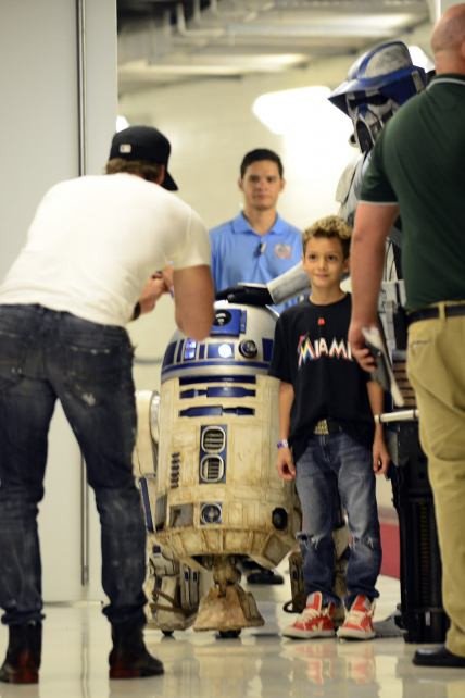 beokaSz's tweet photo. @willylevy29 @Tophy19 #Marlins #Miami2014 #StarWars My favorite pic❤ https://t.co/gnqmEpwurk