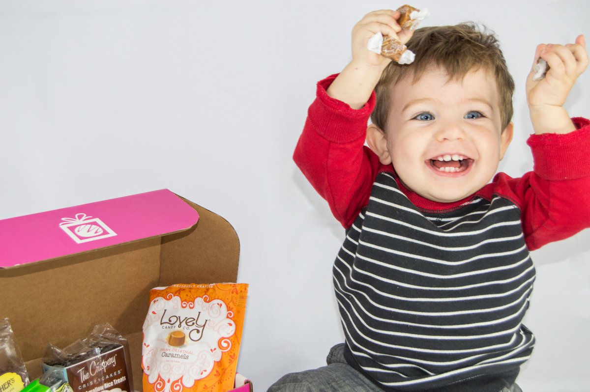 SweetsGiftBox_'s tweet photo. We're so excited you welcome you to the @SweetsGiftBox_ family! Thank you for participating in the @abbyslane contest! https://t.co/CPLn9ZRjHd