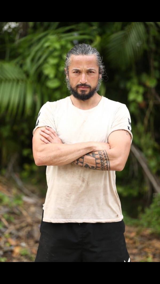 vatanseverlaikk's tweet photo. HANGİ YARIŞMACIYI DESTEKLİYORSUNUZ? 
ESER WEST DİYENLER RT 
İLHAN MANSIZ DİYENLER FAV #survivor https://t.co/ArdtRt6AIM
