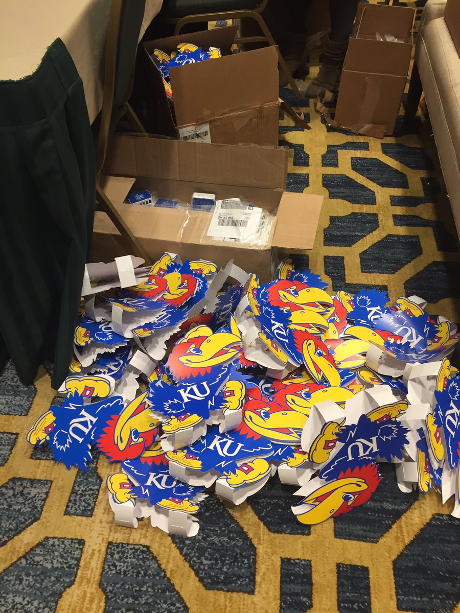 KUprofJimG's tweet photo. Preparing to provide a little Jayhawk color to all of the dean's lunch tables at the AACSB Deans Conference. #KUbschool #AACSBdeans #RCJH https://t.co/DpCt0rx43M