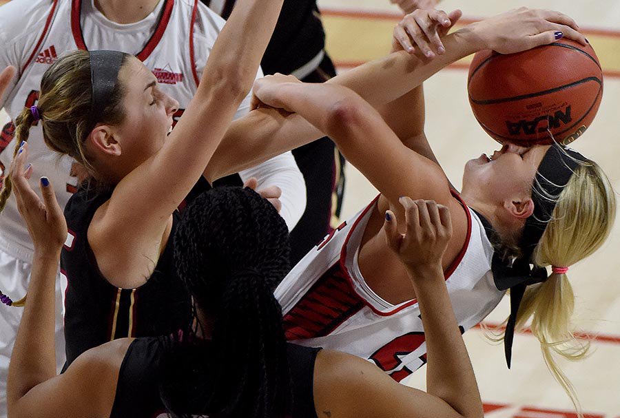 pickjay's tweet image. January in Photos @argusleader Gallery w/ pics by @jahlquistPHOTO and me Found here: argusne.ws/2lgzIcy #photojournalism #onassignment