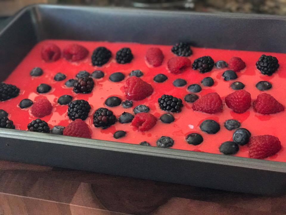 DiscoverSelf's tweet image. Creamy Fruit Bars #Recipe To Celebrate As Snack Or Dessert #RecipeIdeas bit.ly/2jdyqgV