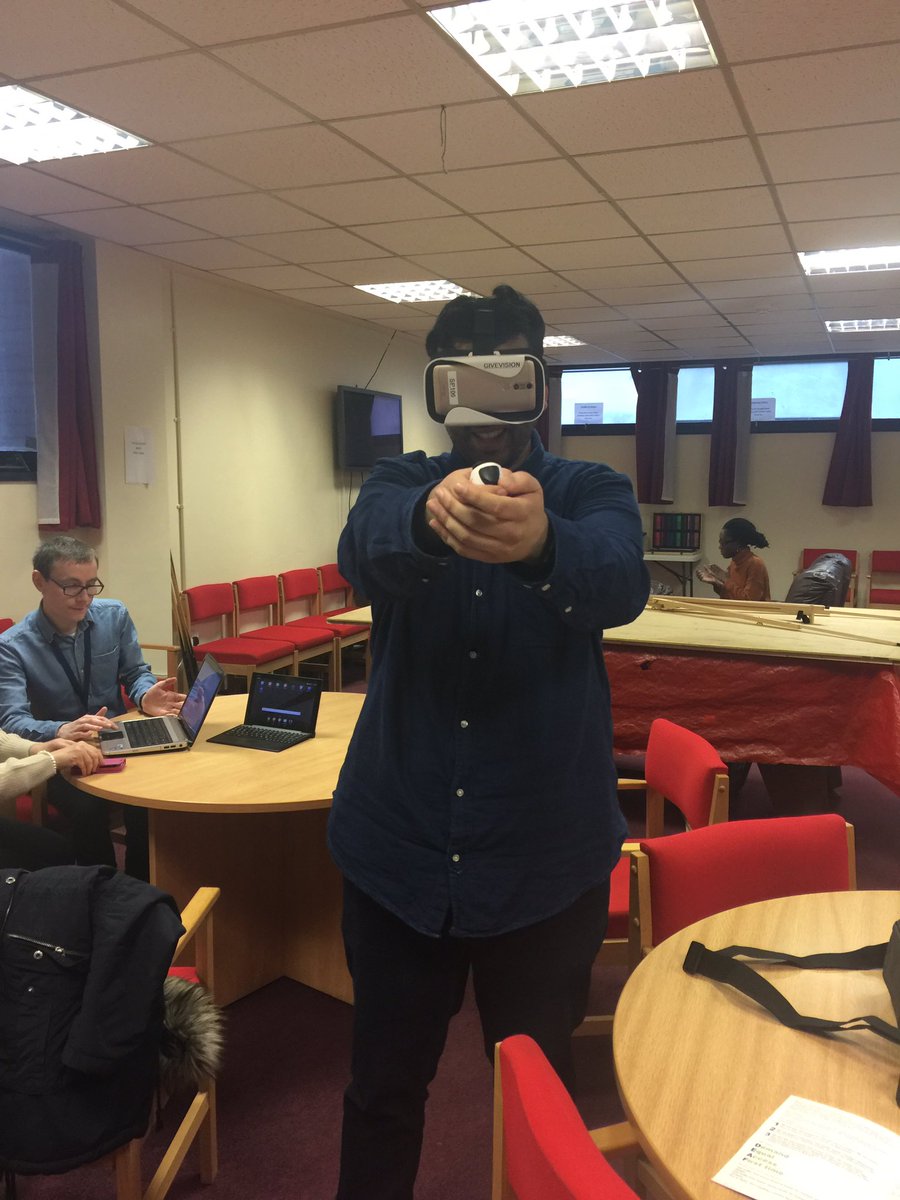 ElaineJenkinson's tweet photo. Busy morning at our Tech Clinic @ManCityCouncil @O2Manchester only here until 14:30 today @MCRDeafCentre https://t.co/leYnVDFRev