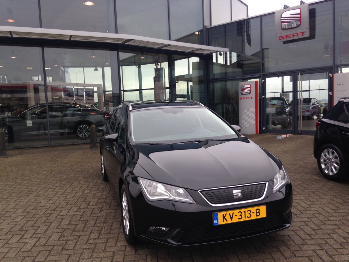 SolidSystemsBV's tweet photo. Zojuist 2 nieuwe Seats opgehaald voor het verkoopteam Nederland bij #autobedrijf #Thur in #Genderen. #solidsystems https://t.co/UyVjDjR24c