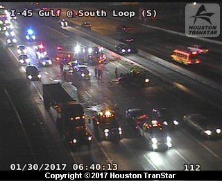 DaleLezon's tweet photo. Inbound Gulf Freeway jammed near South Loop for 5-car crash about 6:10 a.m. 3 lanes blocked. #houtraffic https://t.co/oEGEs9ZKcY