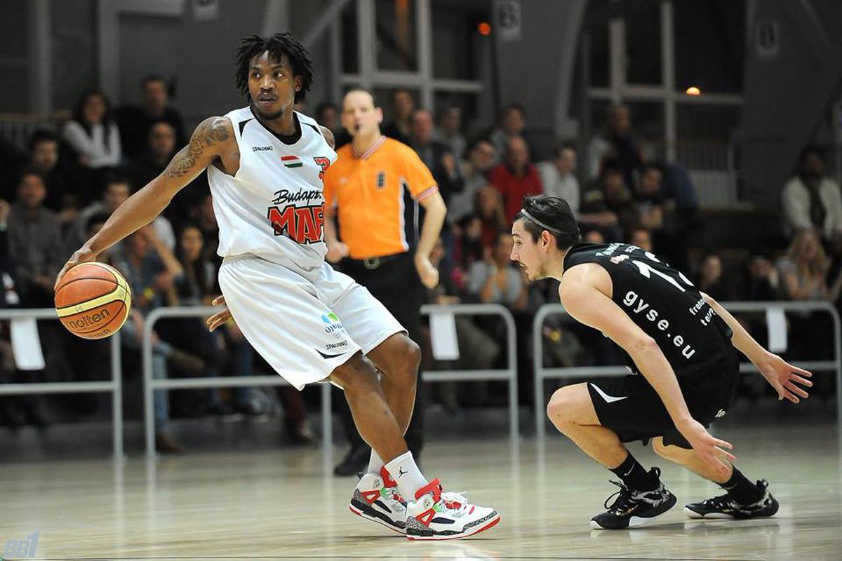 Two Points tweet media