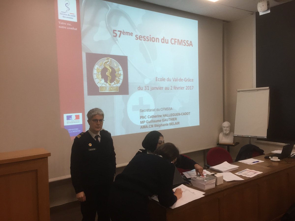SSA_EVDG's tweet photo. La 57e session du #CFMSSA a débuté pour 3 jours.
Elle se déroule à l'amphi Baudens de l’École du Val-de-Grâce. #considération @santearmees https://t.co/n0lAWhbetB