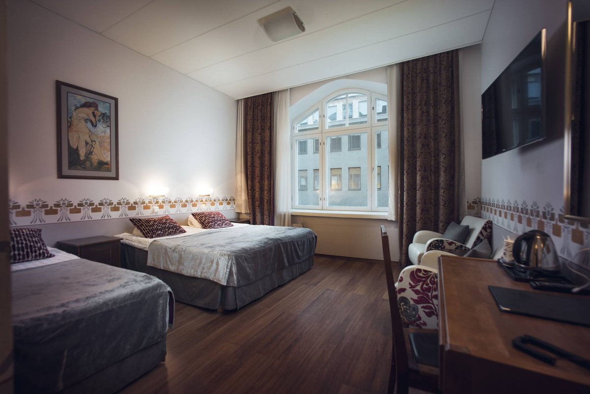 DiscoverFinland's tweet photo. Cosy and central, Helsinki's Hotel Arthur provides affordable accommodation in a relaxed and friendly atmosphere: https://t.co/ibh4UirpMi https://t.co/Swsk59fXe6