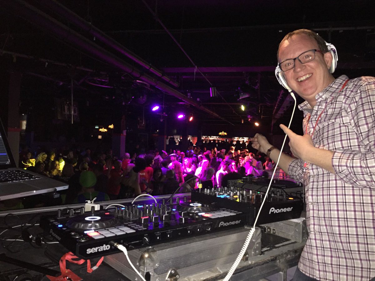 Another fantastic @ButlinsMusic weekend in Bognor with <a href="/Visiontalentuk/">Vision Talent</a> a privilege to play to a fun crowd <a href="/Bignikkij/">Big Nikki</a> Next weekend - Skegness