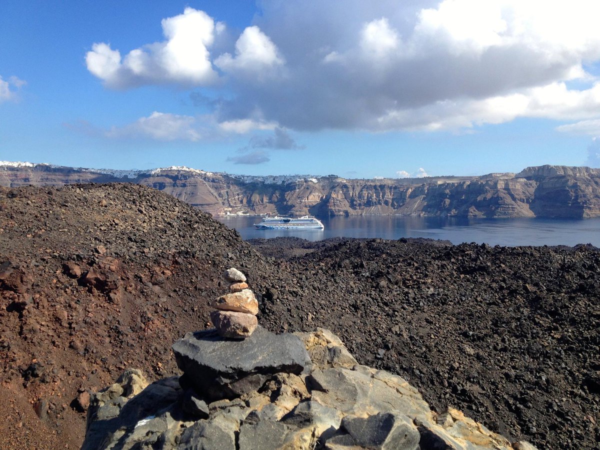 SantoWineTrails's tweet photo. View of Santorini from the volcano. 
#Santorini #Volcano #No_Filter
#Cyclades #AegeanSea #Greece https://t.co/kvDv3DMThL