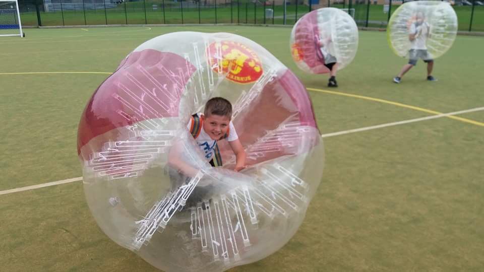 bubbles_Rus's tweet photo. The kids love it ! ⚽🏃 https://t.co/vT3F0lJ5GA