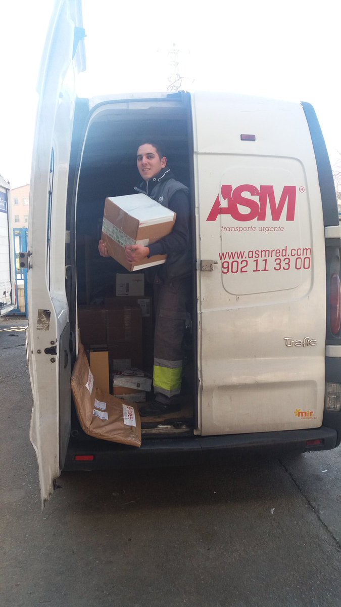 miriam22380's tweet photo. @ASM_oficial #eldiadelmensajero# seguimos entregando paquetes#experiencia única!- https://t.co/CM8NXDGFqC