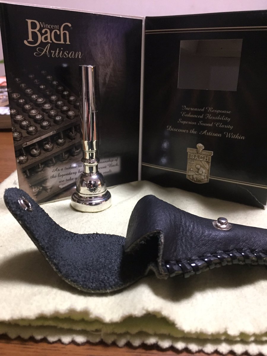Trp0622's tweet photo. なんとく…
今使ってるマウスピース
アルティザン(3C)！
マウスピース入れるケースがついてくるのもいいよね〜w https://t.co/D2dZr8FXhr