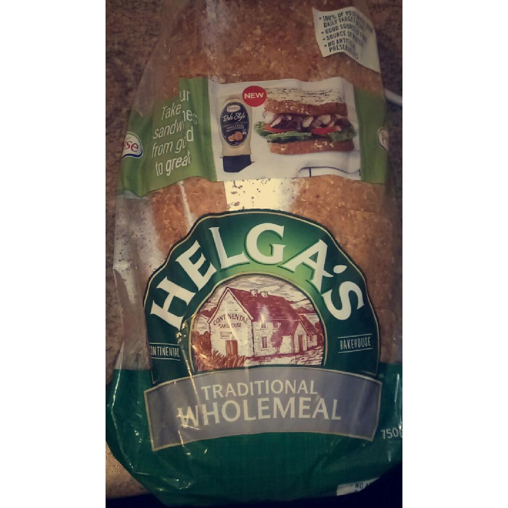 arezou_ali's tweet photo. @lizakoshy Your cousin Helga makes bread?  #helga #helgasbread #lizakoshy #lizzza https://t.co/CjXLmCRGuP