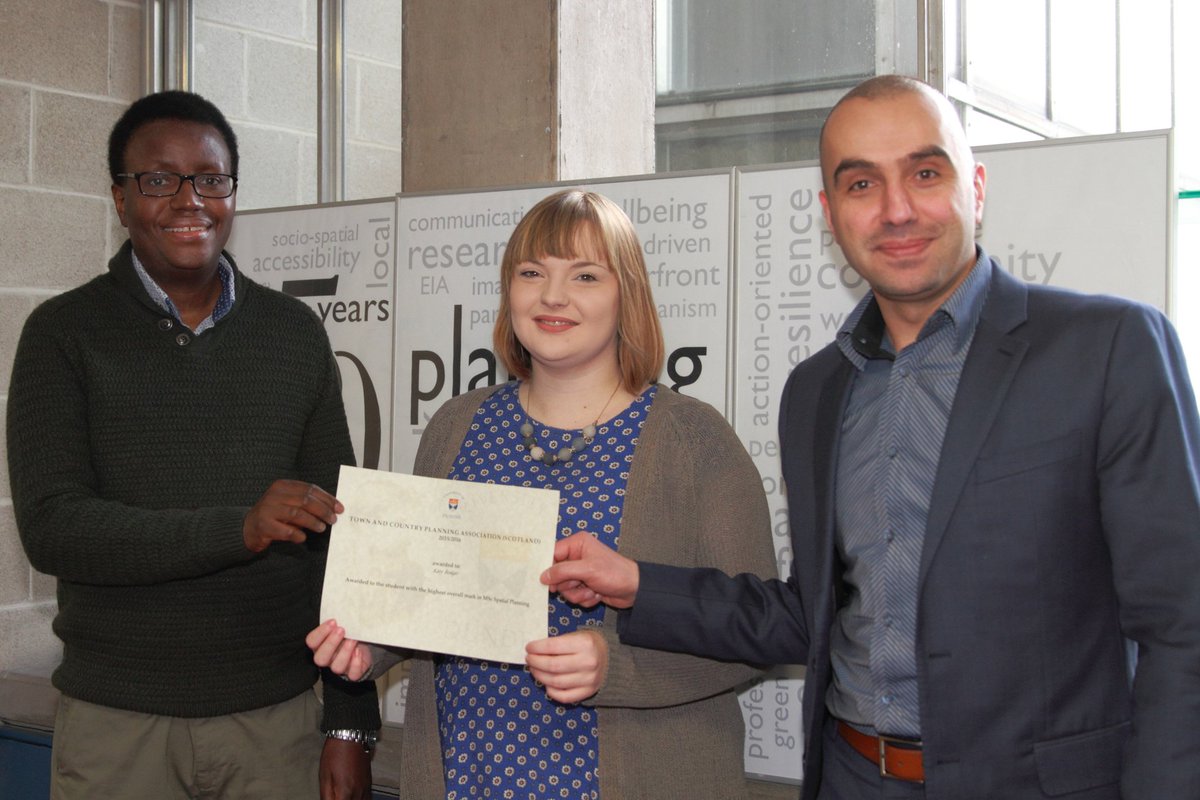 Planning_UoD's tweet photo. Congratulations!
@ktmcrod 
with @alwaerh &amp; Dr Moyo
getting Town &amp; Country (Scotland) award for Spatial Planning
https://t.co/dYYeM9v5PP https://t.co/cyft4UhgXX