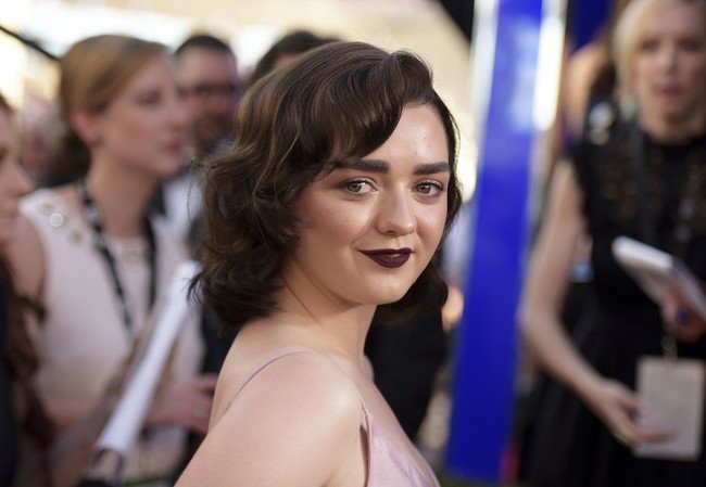 trendencias's tweet photo. Las hermanas Stark pisan la alfombra roja de los SAG como auténticas divas de Hollywood. #SAGAwards https://t.co/kxhf2Mmcb0 https://t.co/tYtxc5Dur3