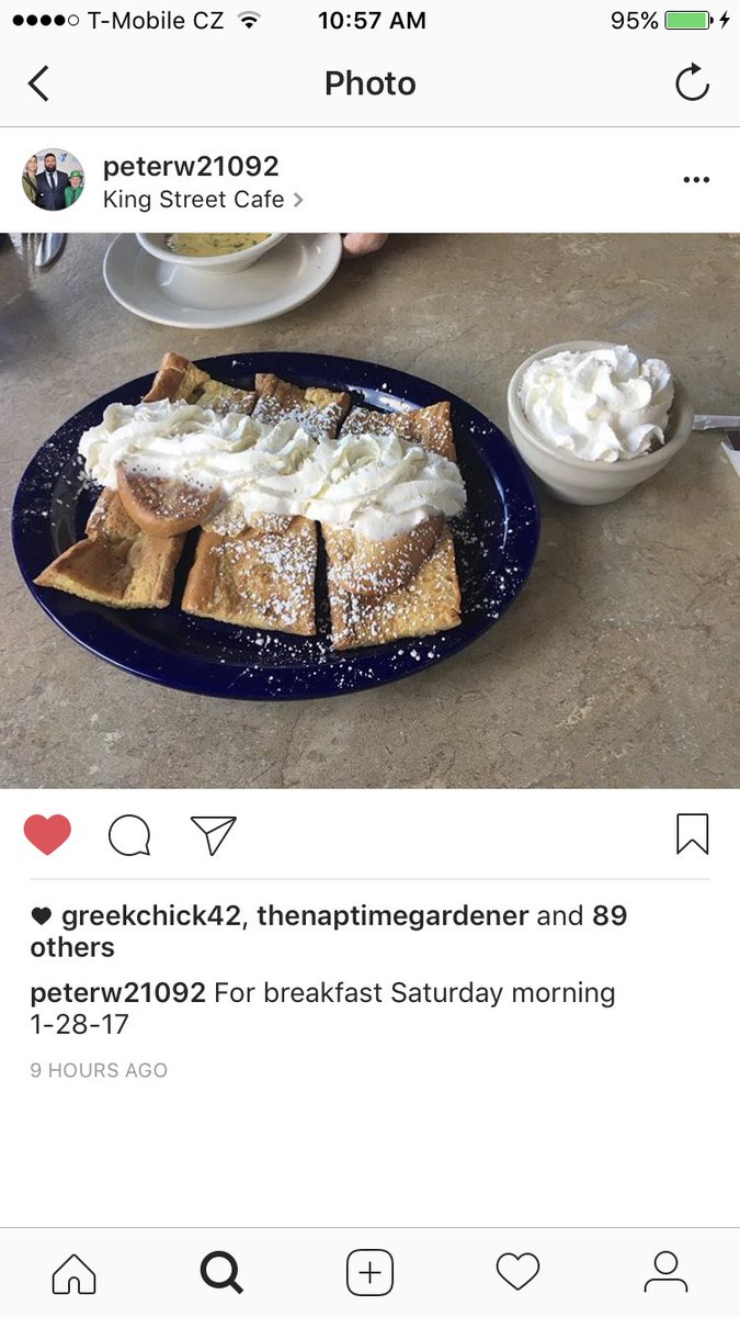 kingstcafe's tweet photo. Can't go wrong w FT and whipped cream! Thanks @peterw21092 📸 https://t.co/NHuVsk7TE9
