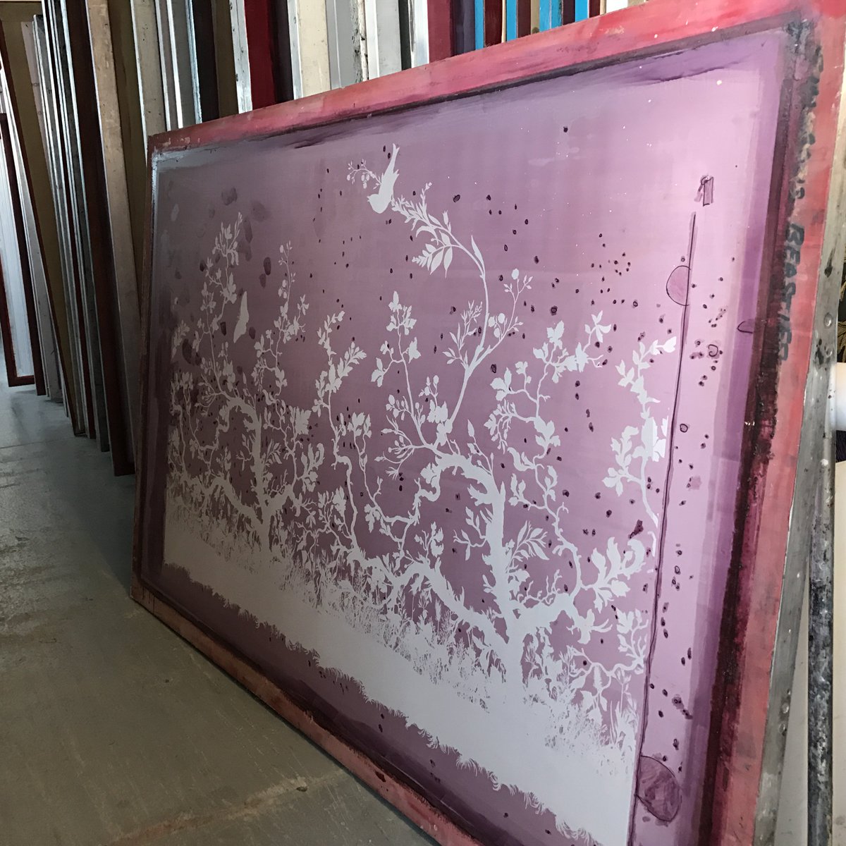 TBeasties's tweet image. #Mondaymorning checking the screen for any imperfections before printing. 👍 #design #print #interiors #fabric #screenprinting #textiles