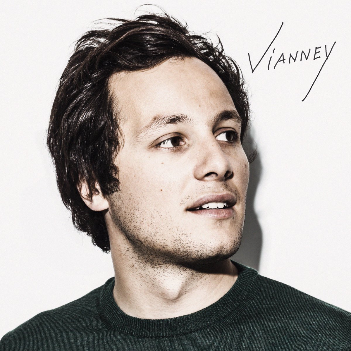 -- BON LUNDI --
C'est officiel : @VianneyMusique à l'affiche du festival le 28 Juillet !!
Mise en vente demain 10h !!
#FestChateau2017