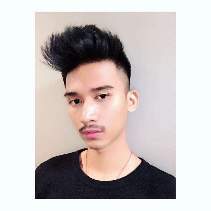 rendyhernawan2's tweet photo. Come hangout with me on #BIGOLIVE. https://t.co/STAw278OGn https://t.co/WMrAKzueQw