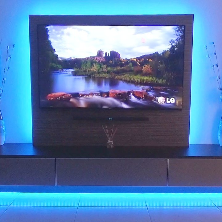 TechStarvedDad's tweet image. Voice controlled colour LEDs with Amazon Echo  on the cheap. #AmazonEcho #philipshue #dadtech #diy youtu.be/VNfa9X5Sq1Q