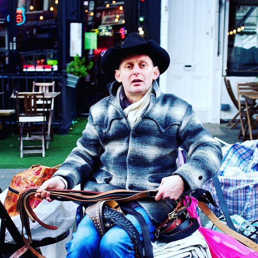 ingridimage's tweet photo. Market day @portobello. Always liked this guy.... #streetlife https://t.co/7IY9D122sl https://t.co/BZwtJEIpx9