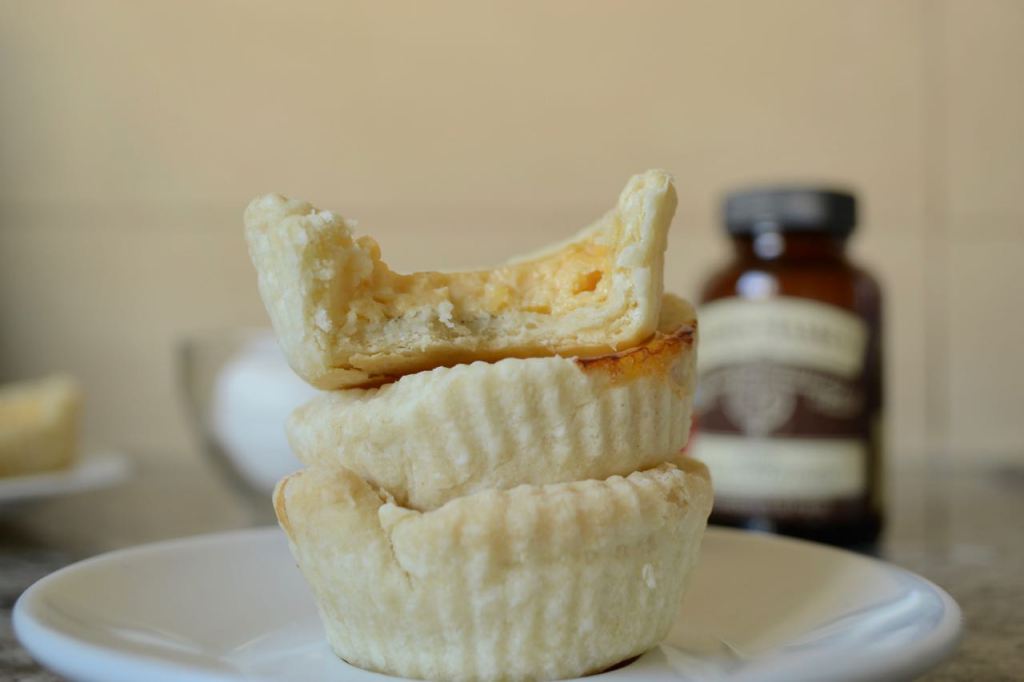 eatingininstead's tweet image. Happy Lunar New Year! Celebrate with these Egg Custard Tarts (a.k.a Dàn Tǎ)! eatingininstead.com/2017/01/30/hap…