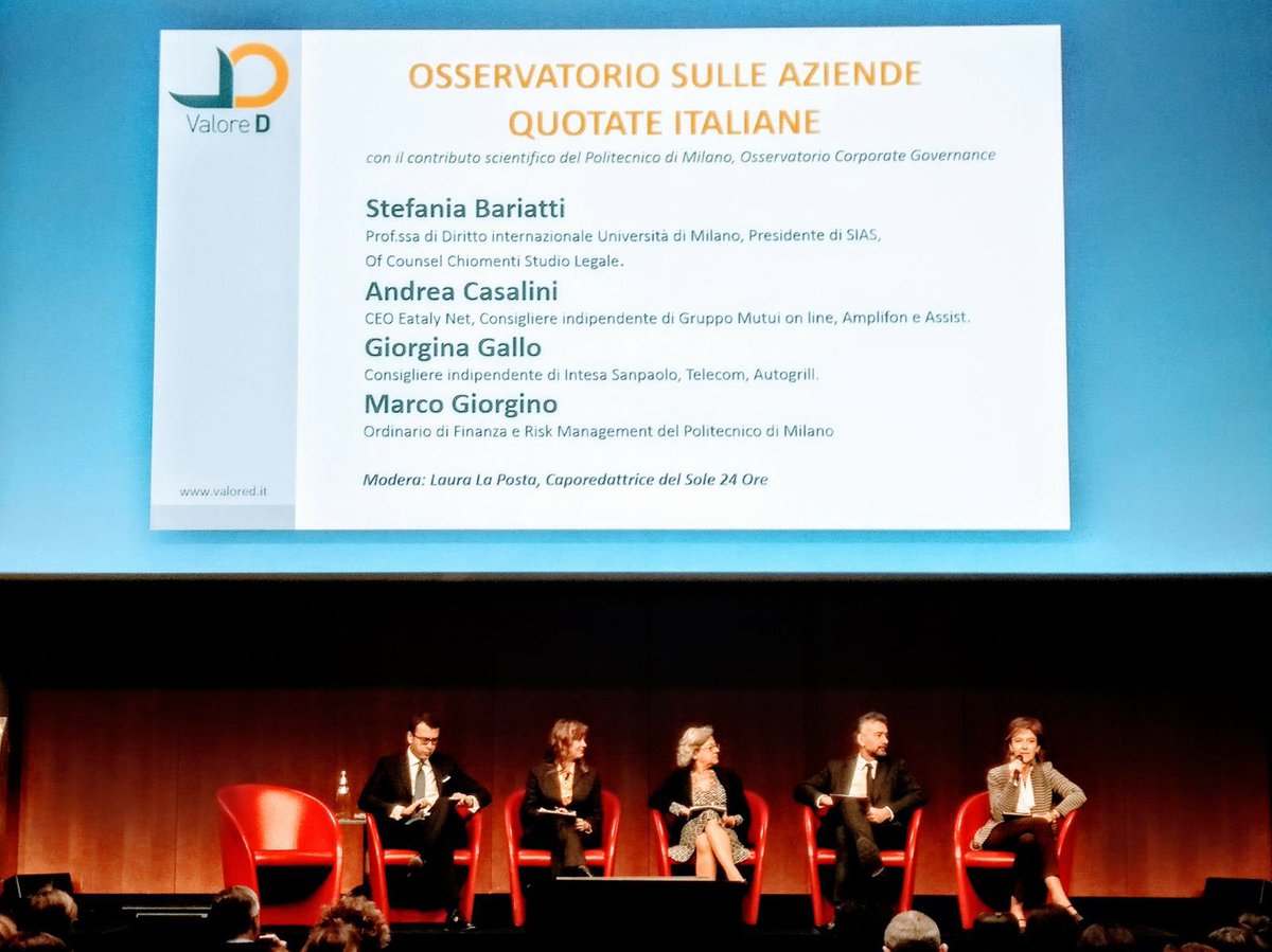 ValoreD's tweet photo. "È essenziale l'open innovation, creare  un collegamento con il mondo delle start up" Andrea Casalini @EatalyIT #SMARTBoard https://t.co/Z615seVYlo