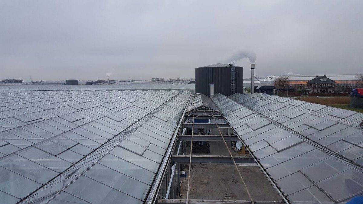 FerryAdegeest's tweet photo. Vandaag wordt begin gemaakt voor het vervangen van het dek!
@Hogervorsttabbe .
@Gebrkoole https://t.co/DLytHSEBgW