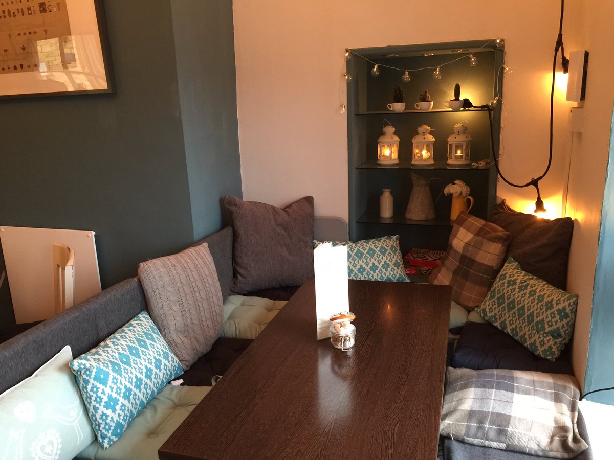 CotswoldsConcie's tweet photo. My first visit to @leafbeanbroad today... LOVE IT!! What a gorgeous cafe, great service and food, lovely people too. https://t.co/t2JW32DGwB