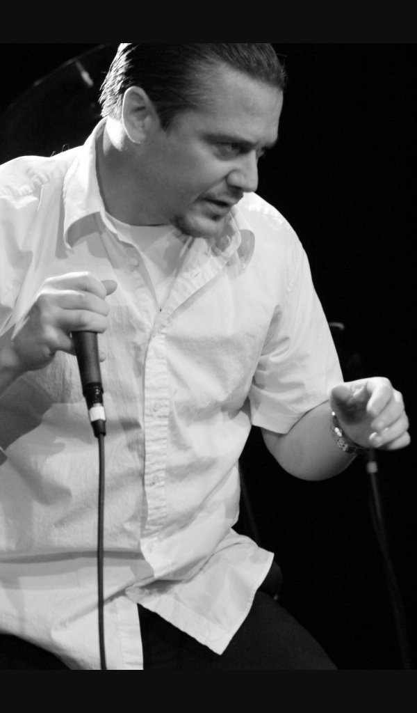 FingersFilth's tweet photo. Mike Patton is a fucking genius. #mikepatton #fnm #mrbungle #fantomas #peepingtom #tomahawk #lovage #mondocane #nevermen #tètèma #genius https://t.co/tl2V4h7cjs