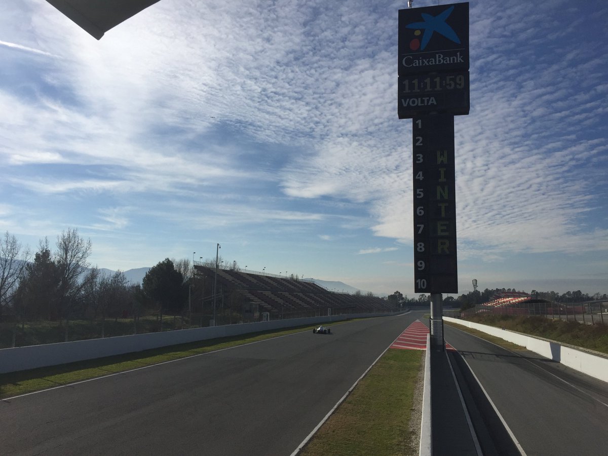 Circuitcat_eng's tweet photo. First day of Track Day at the Circuit this 2017! Today with some teams from the #F4Spain & the Campos Racing Acamedy, among others! #F4Test https://t.co/XuWlmewpxH