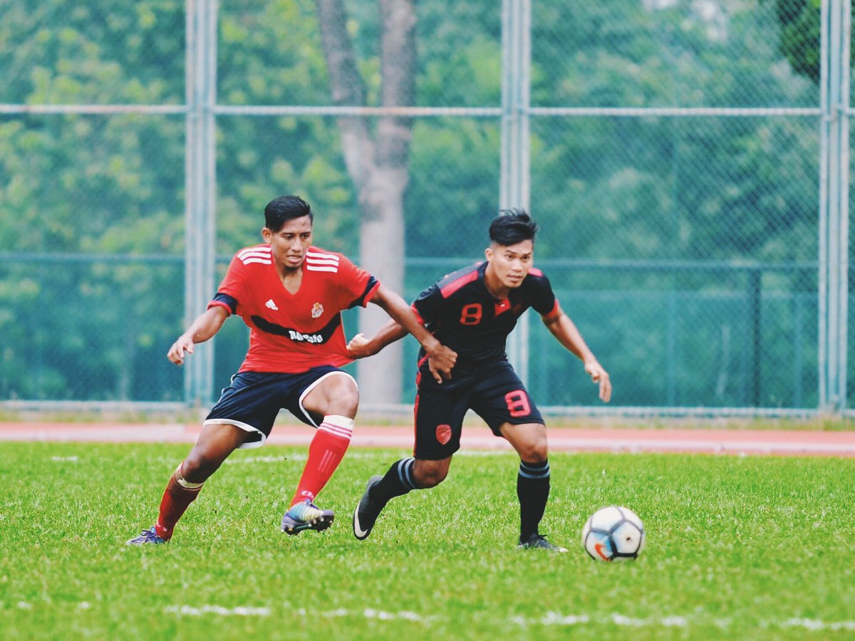 TCityFC's tweet photo. 📸 | Aksi-aksi perlawanan persahabatan pra-musim di antara #TCFC menentang @ksdbkl di Stadium Arena @unimalaya petang tadi. #DBKLTCFC https://t.co/P9NNbGIvLA