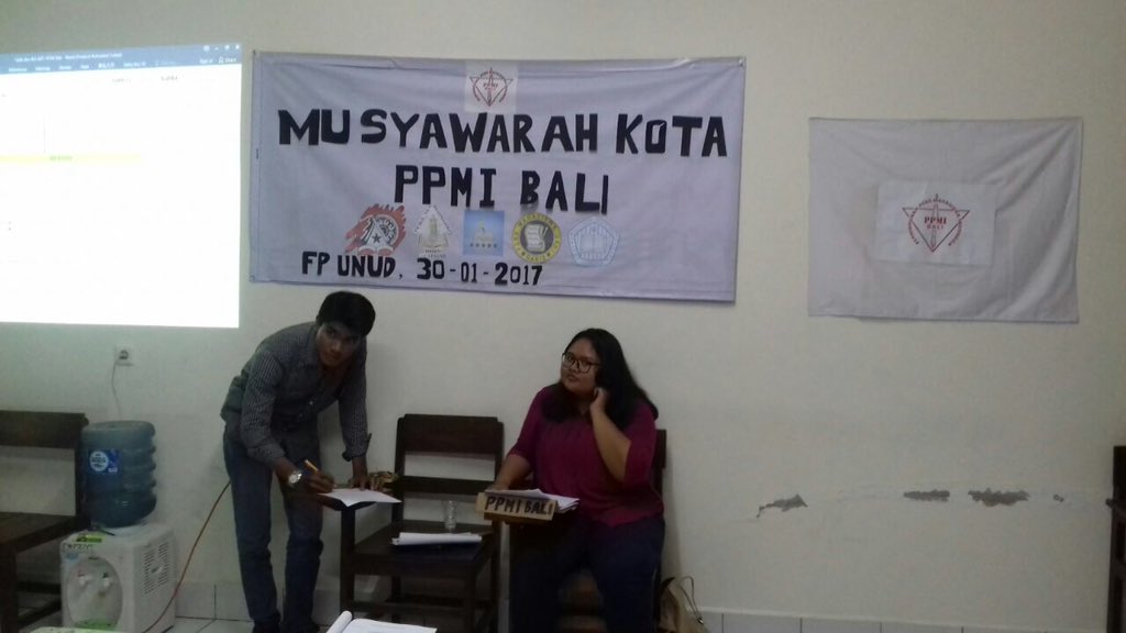 Deklarasi Unit Penalaran dan Jurnalistik Mahasiswa Universitas Warmadewa untuk bergabung menjadi anggota <a href="/PPMIBali/">PPMI BALI</a> .