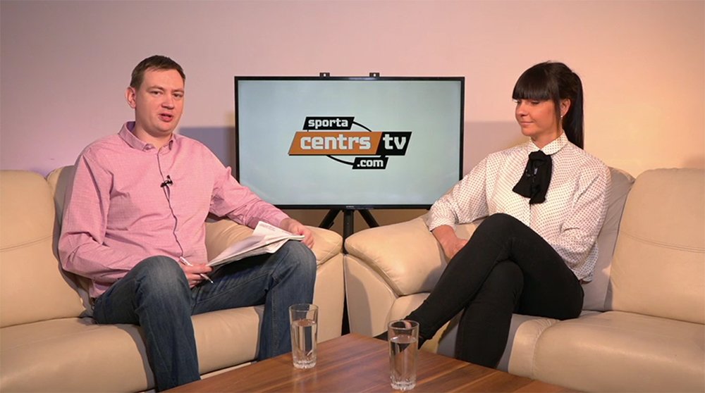 VIDEO > @GunitaKarklina par florbola zelta medaļu, profesionālo hobiju, zilumiem sportacentrs.com/florbols/izlas… #florbols #wfcq2017