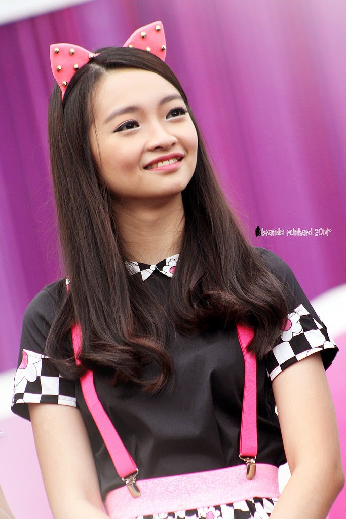10_Hysterika's tweet photo. Kangen kalian @teenebelle_ID #KitaKangenTeenebelle colek @Teens_Rika https://t.co/hbImYVXtfJ
